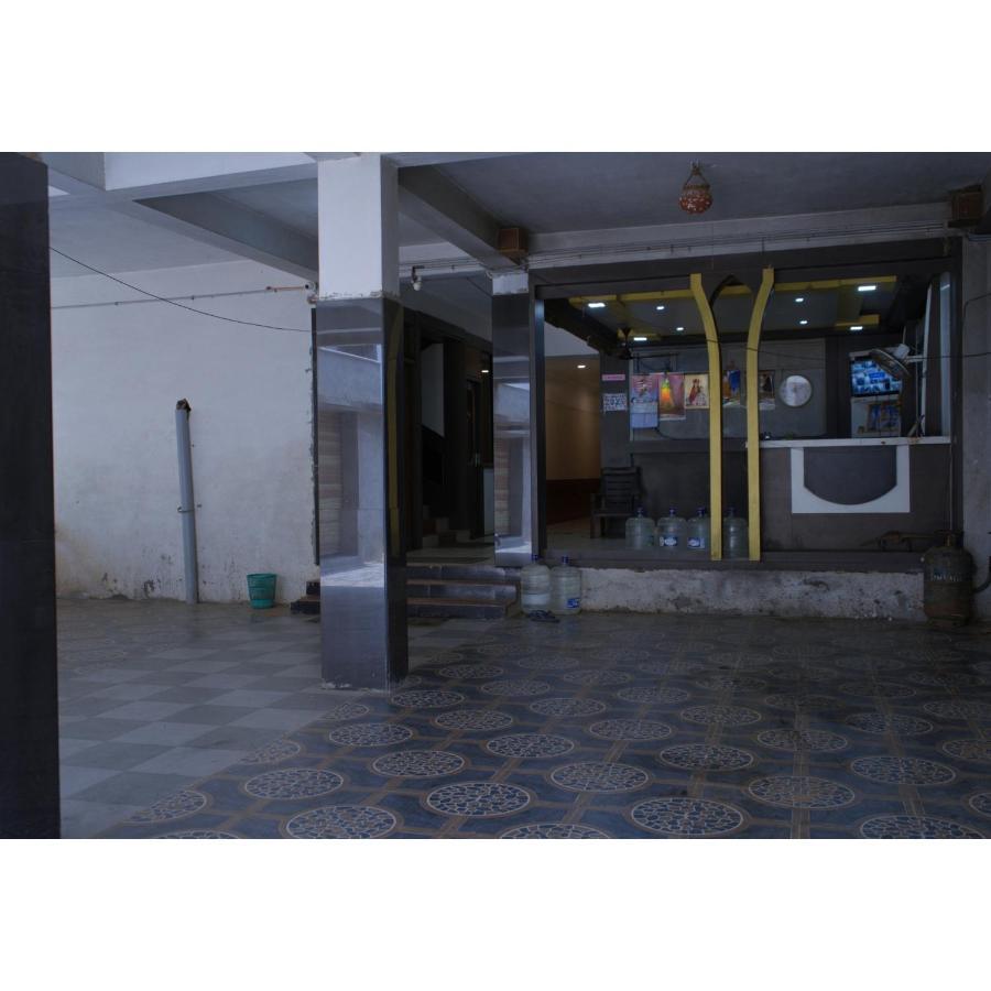 Sri Ram Lodge เวลังกานี ภายนอก รูปภาพ